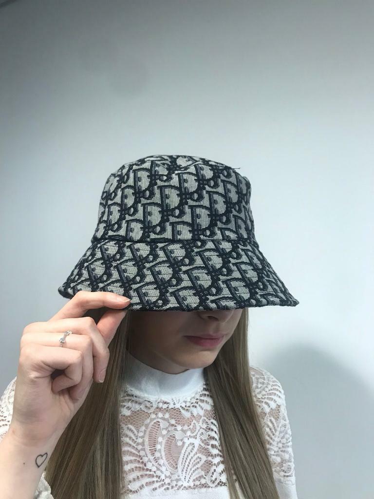 dior bucket hat